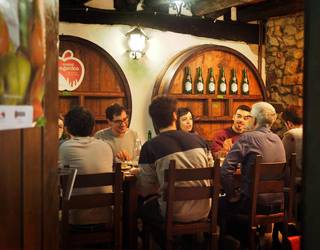 Uxarte sagardotegian bi pertsonentzako jatordu