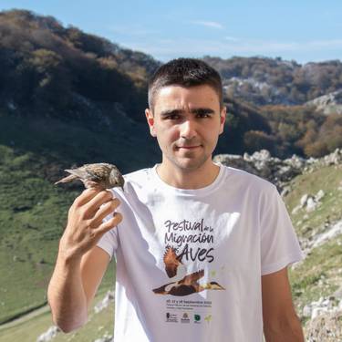 'Mañaria eta inguruko hegaztiak ikertzen'