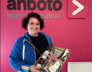 "Plastikako irakaslearena izan da inauterietako argazkiaren ideia!"