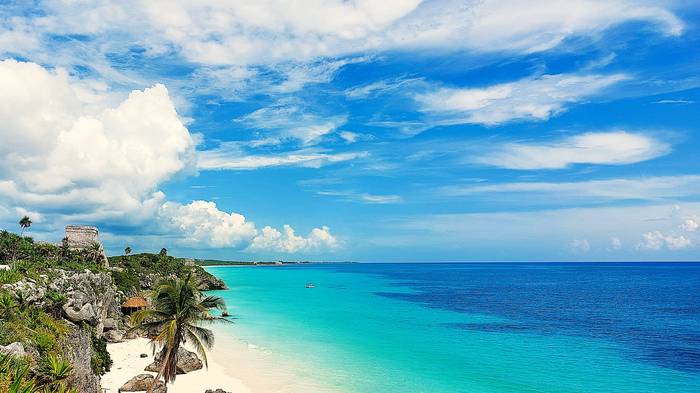 Itsaso urdinaren eta historiaren arteko ametsa! (Tulum)