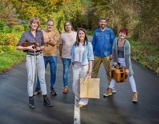 "Plazetan konturatu gara folkean gaudela erosoen"