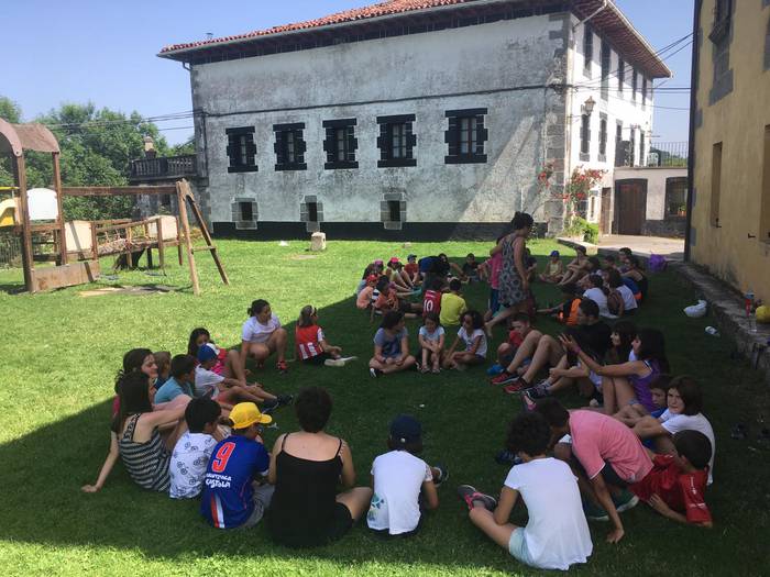 Berbarok udalekuak antolatuko ditu uztailean, talde txikietan banatuta eta segurtasuna zainduz