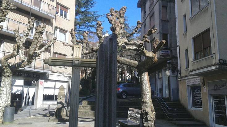Kalbario plazako gurutzea konponduko du Zornotzako Udalak