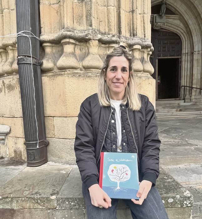 "Segituan  bat egin nuen liburuko istorioagaz"