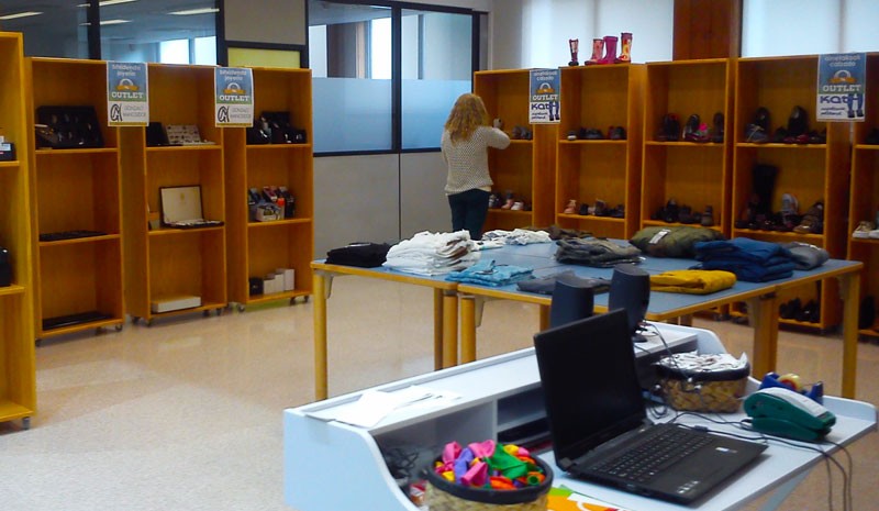 Martxan dago Dendak Bairen outlet-a