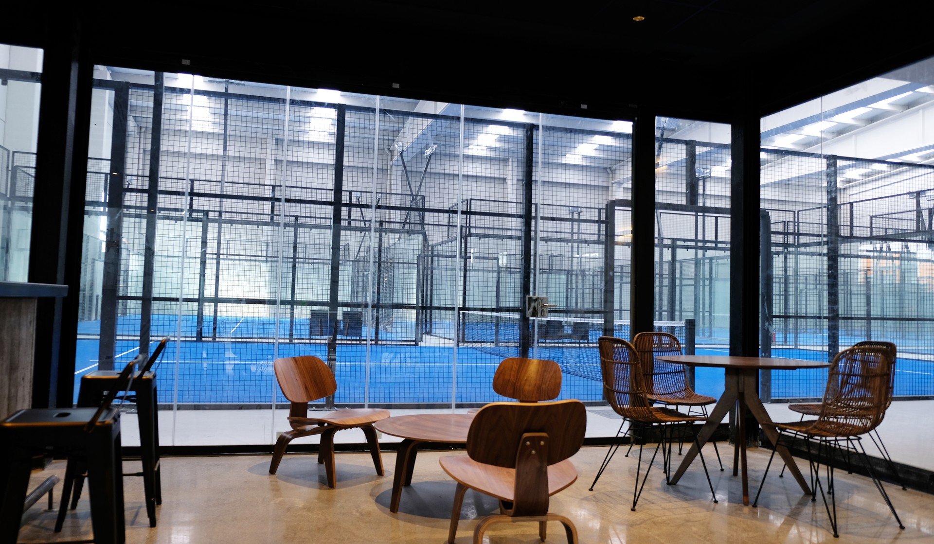 Hamar padel pista hartuko dituen kirol azpiegitura inauguratuko dute Arriandi industrialdean, zapatuan