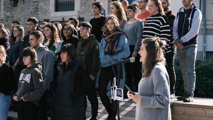 Euskalgintza, antifaxismoa eta etxebizitza, Ernairen Udako Gazte Eskoletan