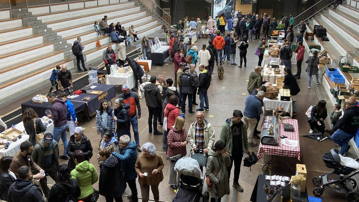 Julen Magoa domekako azokan Abadiñon