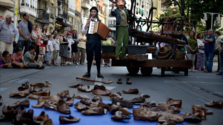 'Andante' obra saritu diote Umore Azokan Markeliñe taldeari