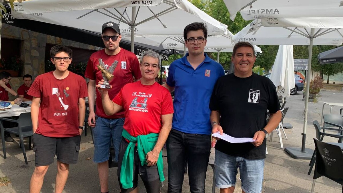 [ARGAZKI GALERIA] Abadiñok nagusitasunez irabazi du etxeko xake torneoa