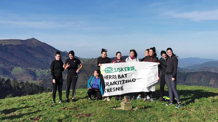Mendi martxa euskararen alde Mallabian