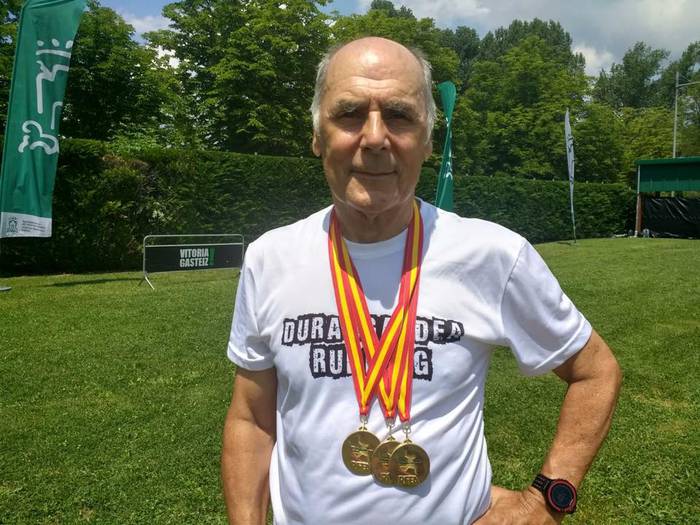 “62 urte daramatzat atletismoan eta oraindik ez dut erretiratzeko asmorik”