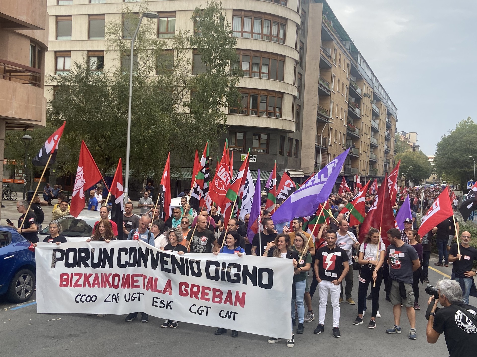 Gazte elorriar bat deklaratzera deitu dute metalgintzako greben harira, sindikatuek diotenez