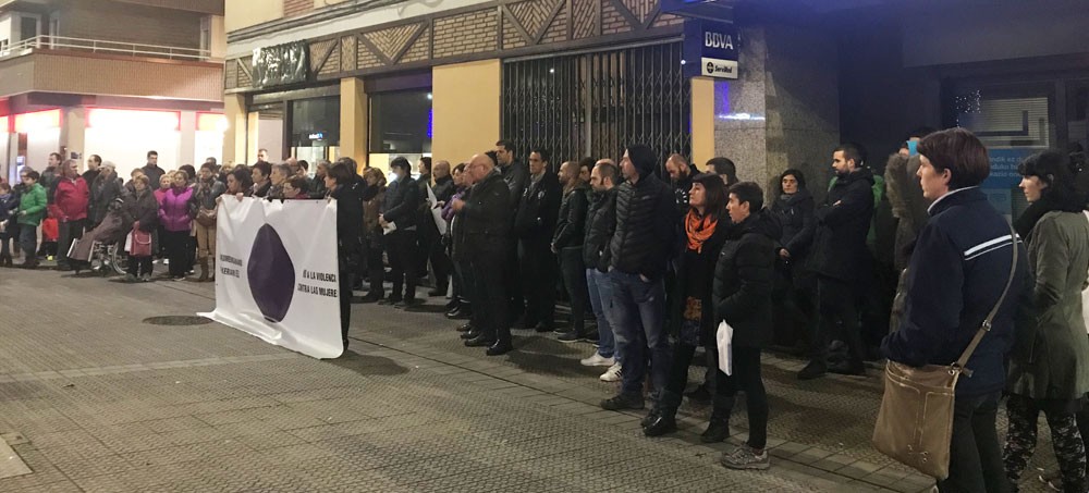 Goizaldean Astolan gertatutako eraso matxista salatzeko kontzentraziora deitu du Abadiñoko Udalak biharko