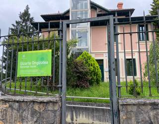 Migratzaileak erregularizatzeko prozesua dela eta, Mankomunitateak baliabideak berrantolatu ditu