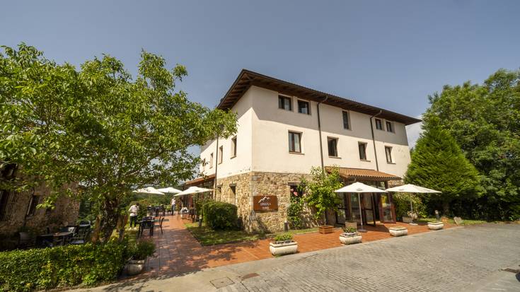 Urkiola Hotelean egonaldia