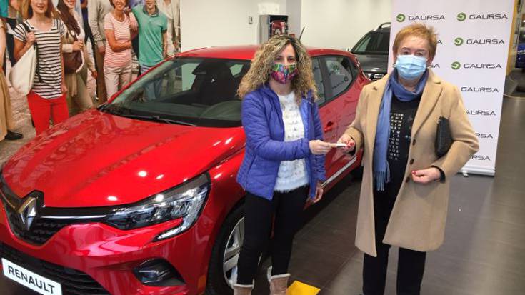 Ainhoa Mendez durangarrak irabazi du JAEDen zozketako Renault Clio autoa