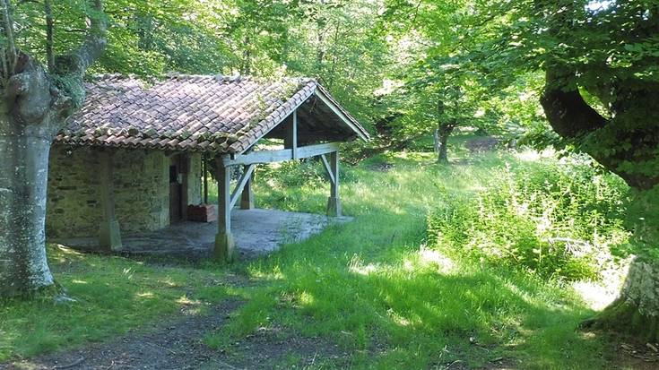 Astakurutz elur-zulora bisita gidatua egingo dute zapatuan