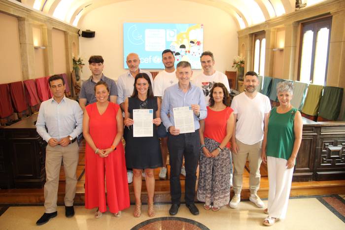 Durango Unicefen Haurren Hiri Lagunen sarera batu da