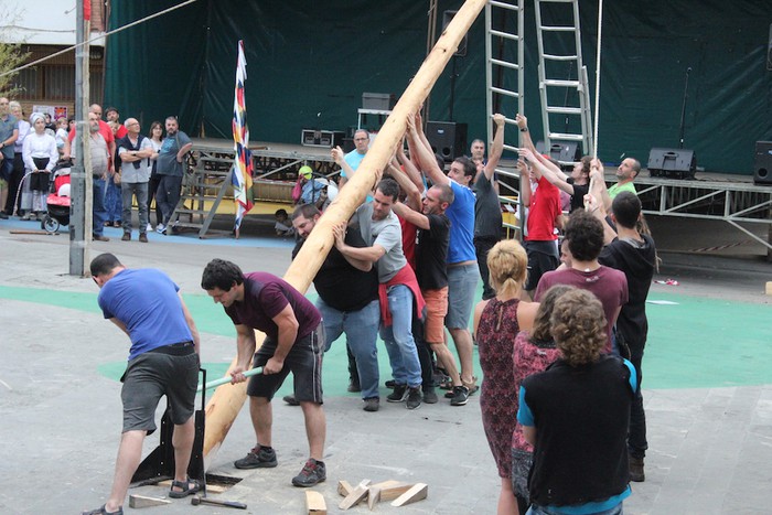 Jai Batzordeko kideek txupinazoa jaurtita hasi dituzte sanpedroak Atxondon - 9