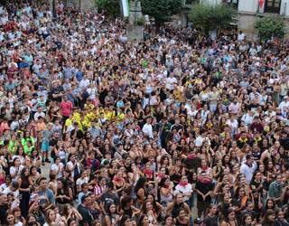 Elorrioko Udalak babesa adierazi die astehelenean irainak eta bazterkeria jasan zituzten herritarrei