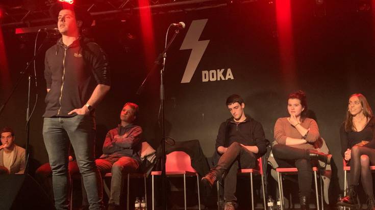 Txaber Altube abadiñarrak Donostiako Mikel Laboa bertso-sariketa irabazi du