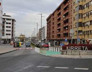 Ertzaintzak gizon bat atxilotu du Iurretan, alokairu faltsuen bitartez dozenaka pertsonari iruzur egin dielakoan
