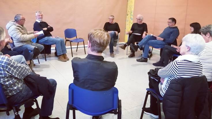 Elorrioko liburutegiko irakurketa taldeetan parte hartzeko aukera, zabalik