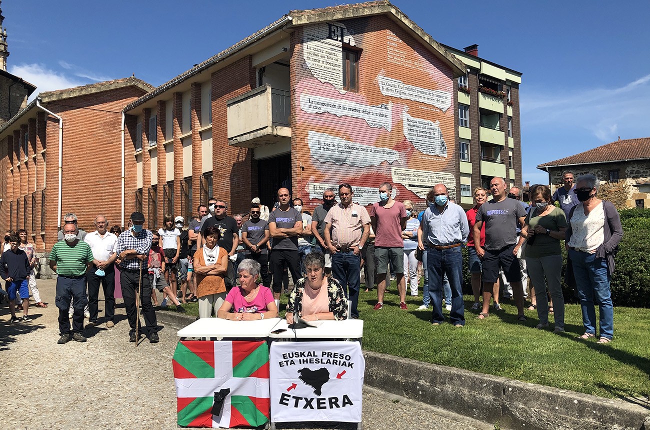 "Egia osoa aitortzeko eta erantzukizun politikoak onartzeko garaia da"