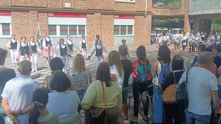 [ARGAZKI GALERIA]: Herria Auzo Elkartearen ospakizunak, iruditan