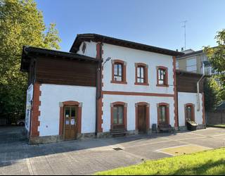 Nerabeekin taburik barik berba egiteko tailerra Atxondon