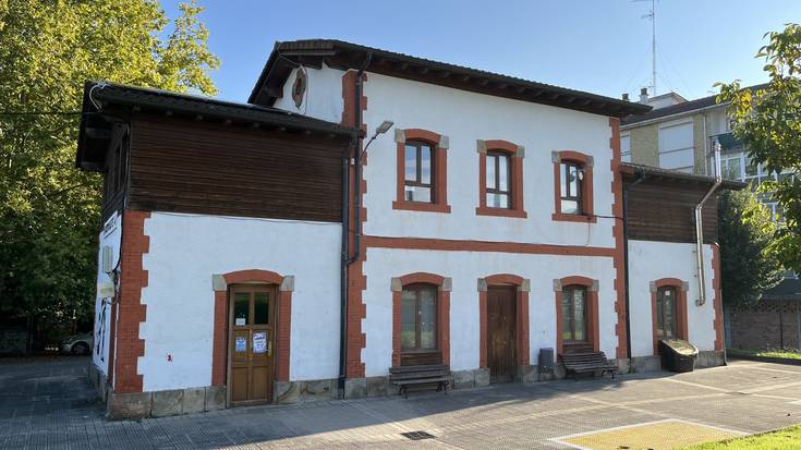 Nerabeekin taburik barik berba egiteko tailerra Atxondon