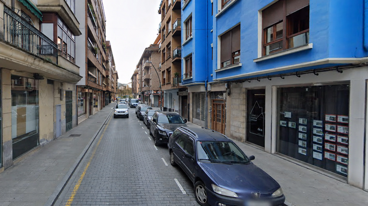 Urbano Larruzea kalera lekualdatu dute Zornotzako taxi geltokia