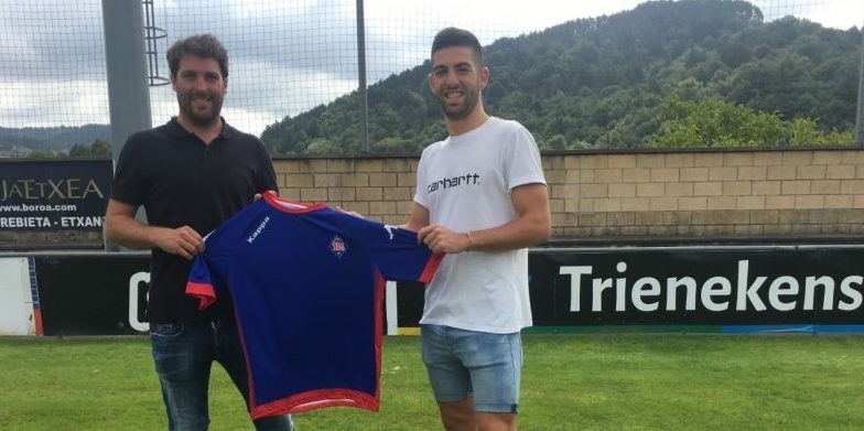 "Bigarren B Maila profesionalen liga bat da eta 21 urtegaz hor aritzea ametsa errealitate bihurtzea da"