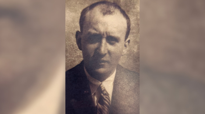 Ezkutuko istorioak argitara