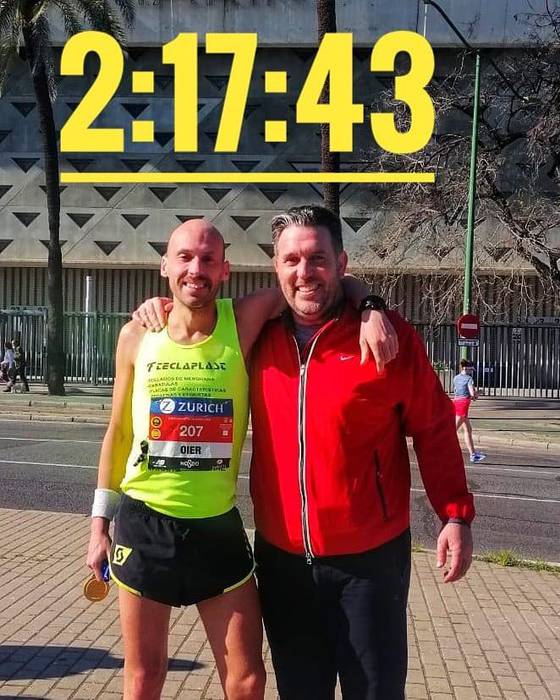 Oier Ariznabarretak 2.17.43ko denboran osatu ditu Sevillako maratoiko 42 kilometroak