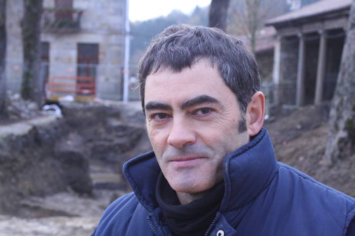 Iñaki Pereda, arkeologoa: "Plaza azpian aurkitutakoagaz Otxandioren garapena ikusi daiteke"