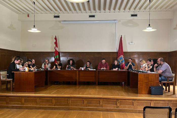 Elorrioko Udaleko sailak eta taldeak osatu dituzte