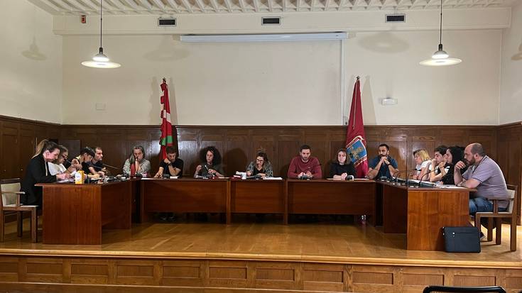 Elorrioko Udaleko sailak eta taldeak osatu dituzte