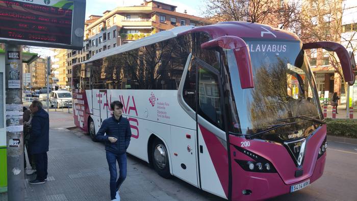 Gasteizerako 13 autobus zerbitzu egongo dira astegunetan, urtarrilaren 12tik aurrera