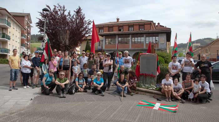 Euskal Herriko gudariak eta milizianoak gogoratuko dituzte Castet Egunean