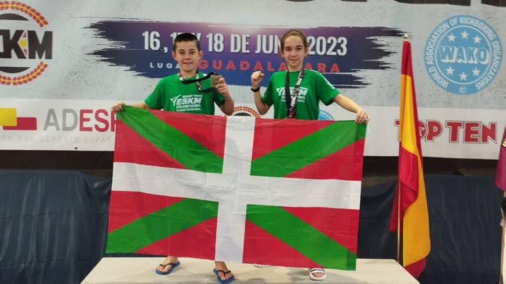 Sune Larrea eta Paul Urien Espainiako txapeldun geratu dira kickboxingean