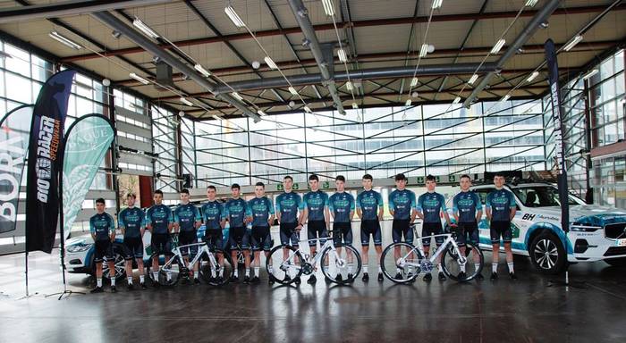 Baqué Cycling Team txirrindularitza taldea aurkeztu dute Durangon